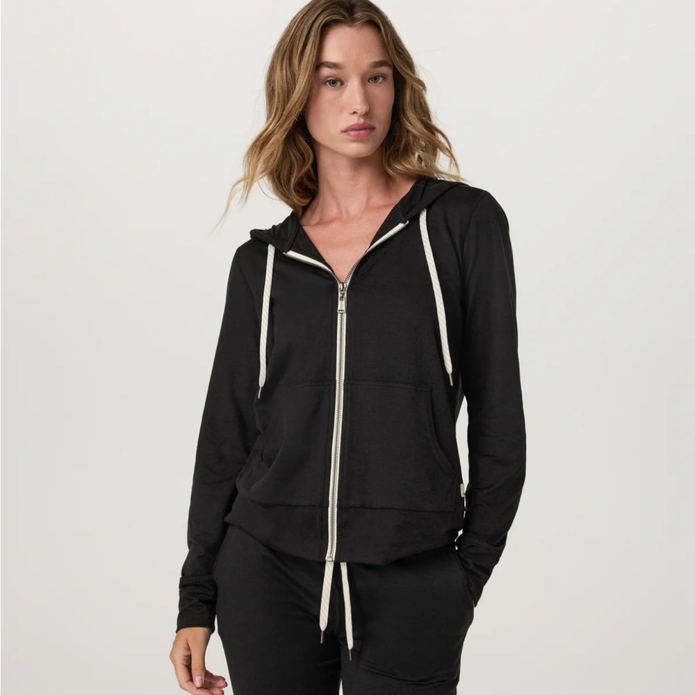 Vuori Halo Performance Hoodie 2.0